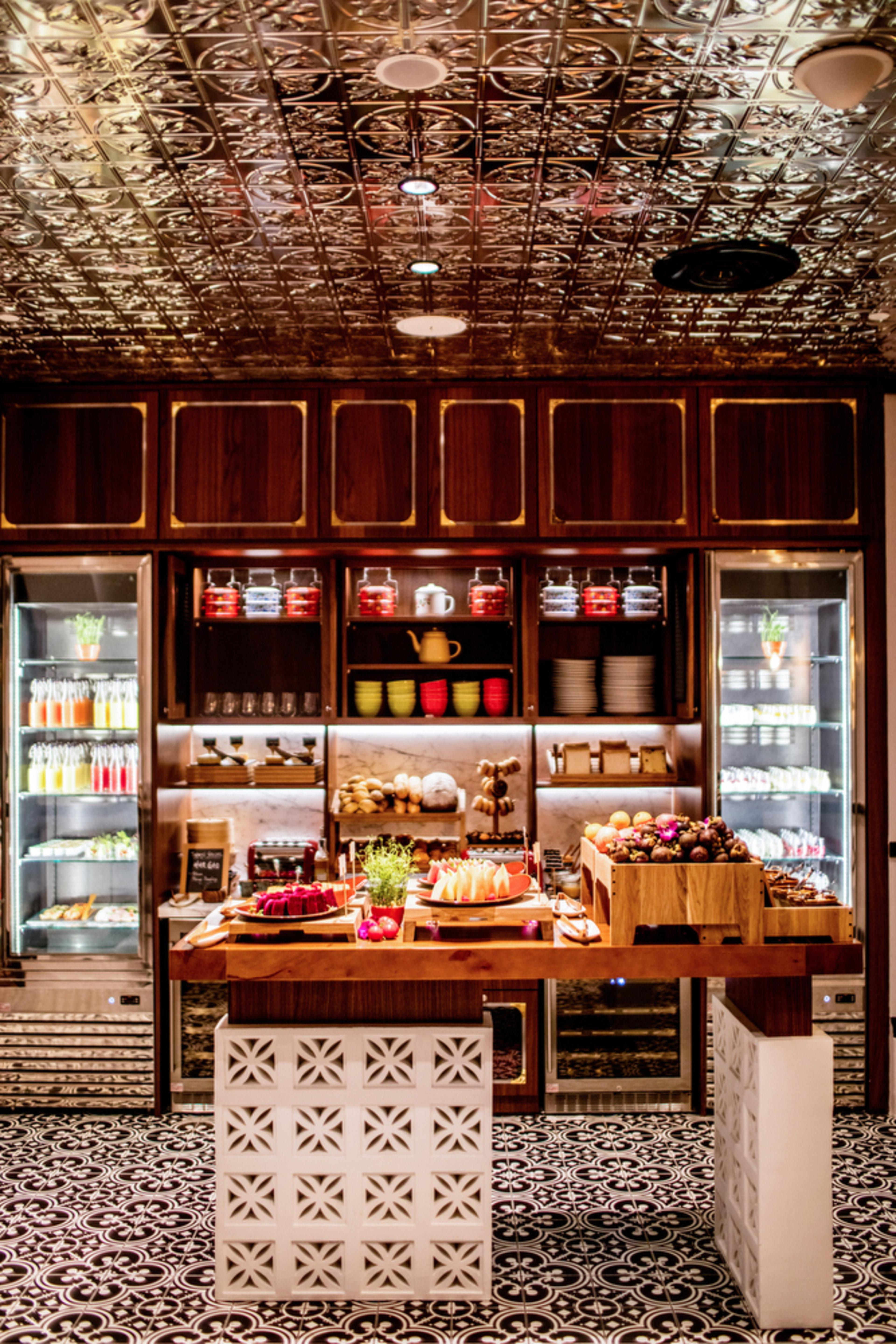 Hotel Indigo Singapore Katong By Ihg מראה חיצוני תמונה The buffet at the lounge