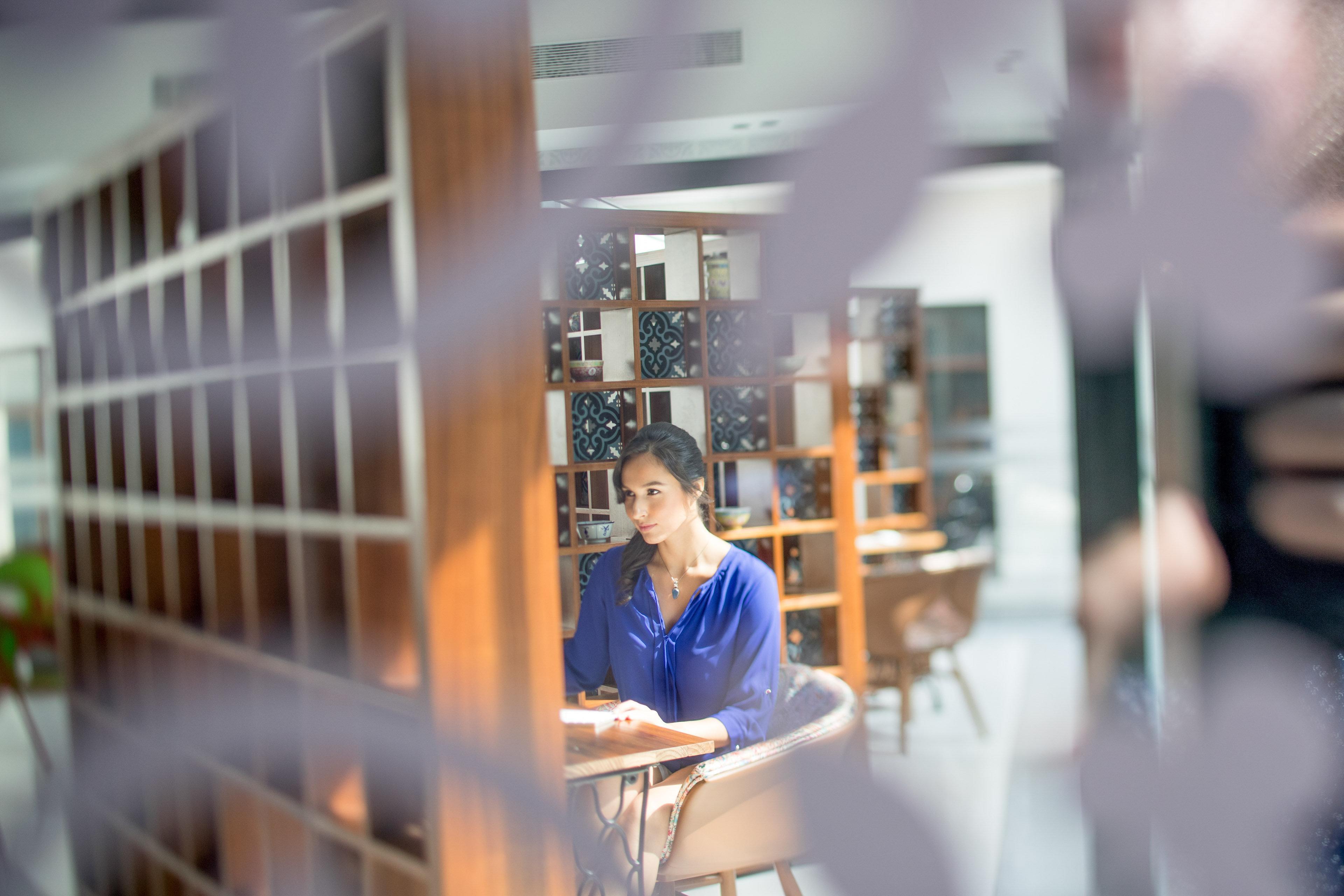 Hotel Indigo Singapore Katong By Ihg מראה חיצוני תמונה A student studying at the library