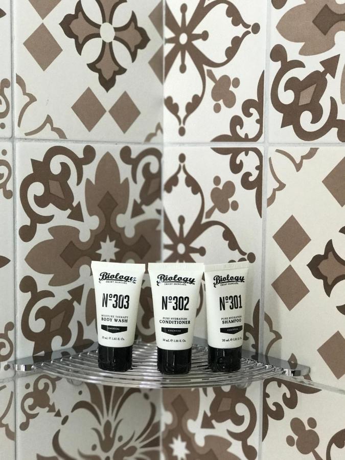Hotel Indigo Singapore Katong By Ihg מראה חיצוני תמונה A selection of hair care products by the company.